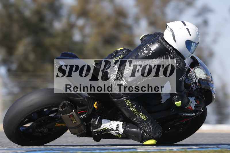 /Archiv-2024/02 29.01.-02.02.2024 Moto Center Thun Jerez/Gruppe schwarz-black/112